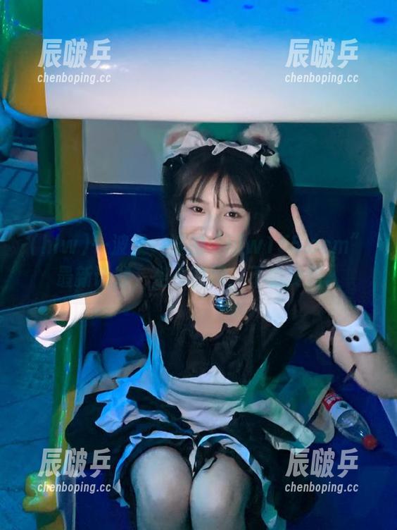 hlw 一波又一波的“hlw155.ccm”最新话题,坐看热闹,不怕烫到。