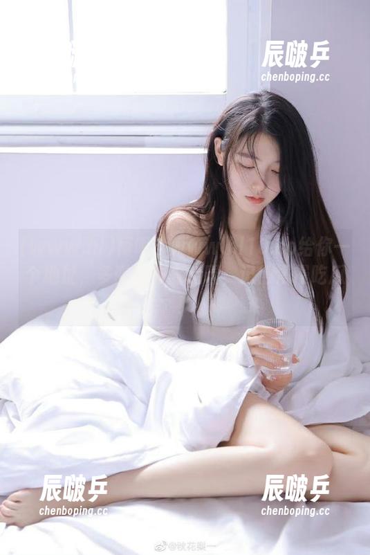 闹呢？www.hl10.co给你一个地址，多谢前方高能喔，记得慢慢吃瓜！