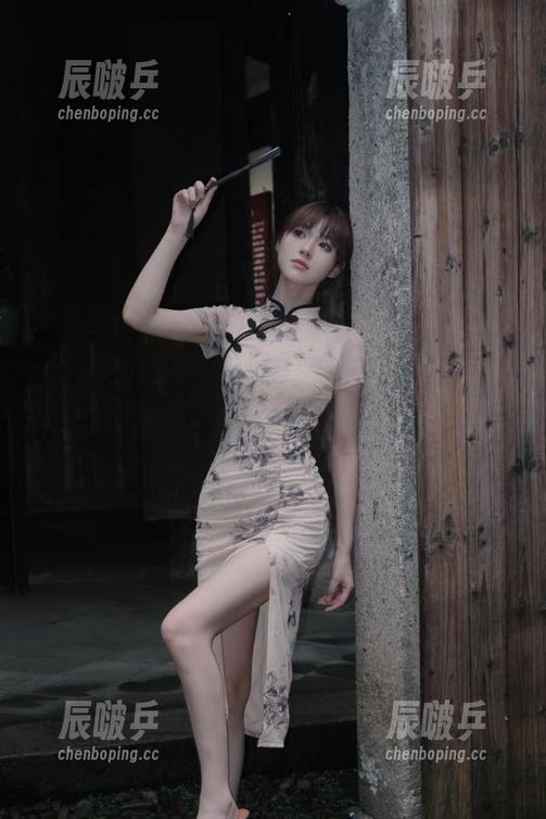 当“www.hl10.co”的首页遇上了流量，我的猎奇心被彻底勾醒了。