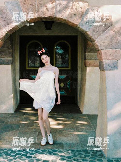 让人欲罢不能的口水，人人吃瓜网苹果版就是你的“瓜文明”必备！