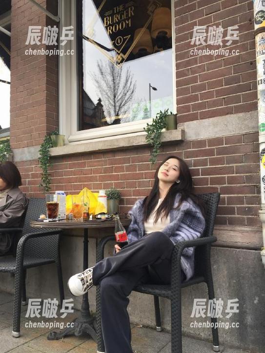 吃瓜网 吃瓜网,解锁吃瓜新入口,快来追踪八卦轨迹!