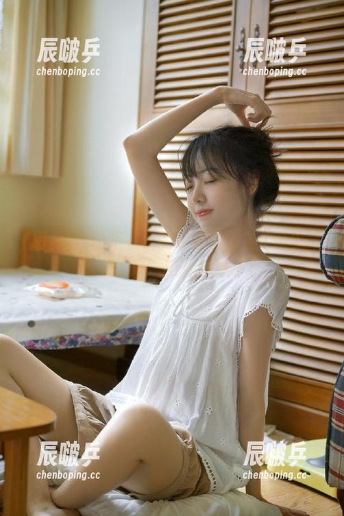 不在线的明星们都在忙啥？“明星黑料”带你嗑瓜子！