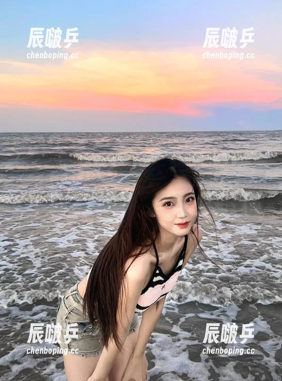 在“每日黑料”app等你，越看越觉得这就是灵魂漫游。
