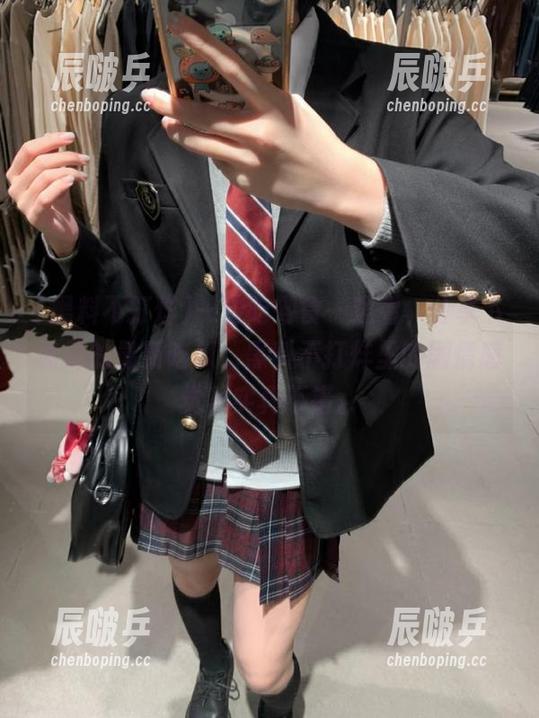 一边吃零食一边看，分享下诡异的最新吃瓜，黑料不打烊里的剧情感觉其实真不错。