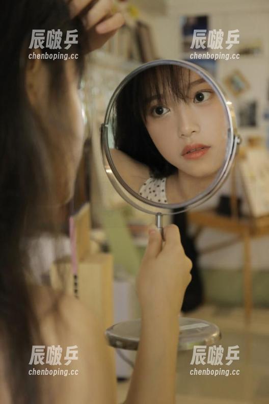 黑料吃瓜网 黑料吃瓜网苹果版:入口污,不给糖也要收获!