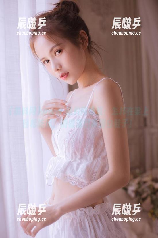 www.黑料网导航：怎样在梁上轻松吃瓜，别被泥巴弄到白鞋子！