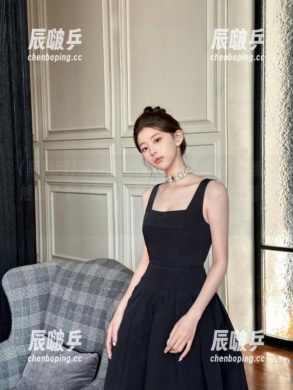 黑料网 嗨,黑料网更新了!最新视频居然录了个“惊悚版家庭聚会”,你敢看吗?