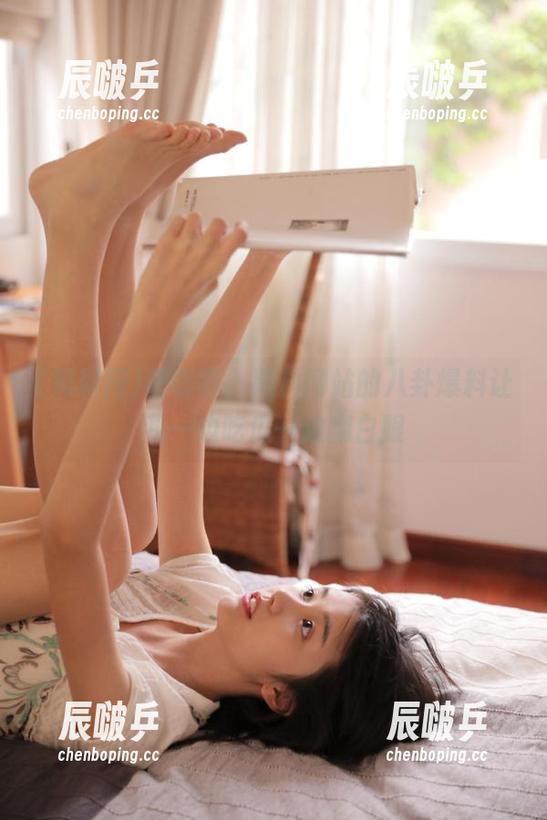 吧唧唧，黑料网站的八卦爆料让我一边吃瓜一边翻白眼
