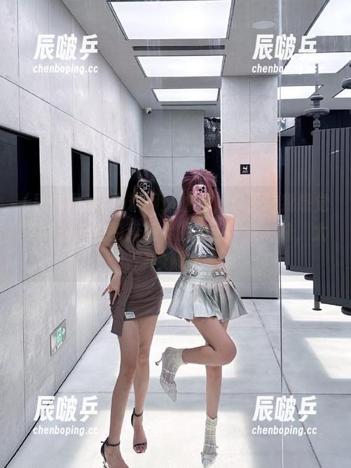 黑料网站的瓜，总是让我感觉有种永久性脱离现实的快感，这滋味，太奇妙了！